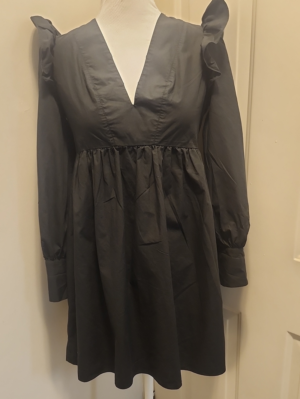 Stellah Black Long Sleeve Ruffle Cotton Mini Dress Small